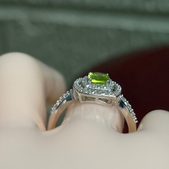 Radiant Cut Natural Peridot & Zircon Halo Ring Sterling Silver Size 7 - Picture 12 of 14